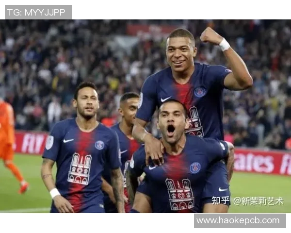 大巴黎与曼联首发阵容对比分析谁能在欧冠赛场占据优势