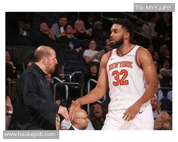 尼克斯与活塞2016年对决回顾:经典比赛瞬间与精彩表现分析 尼克斯与活塞2016年对决回顾:经典比赛瞬间与精彩表现分析