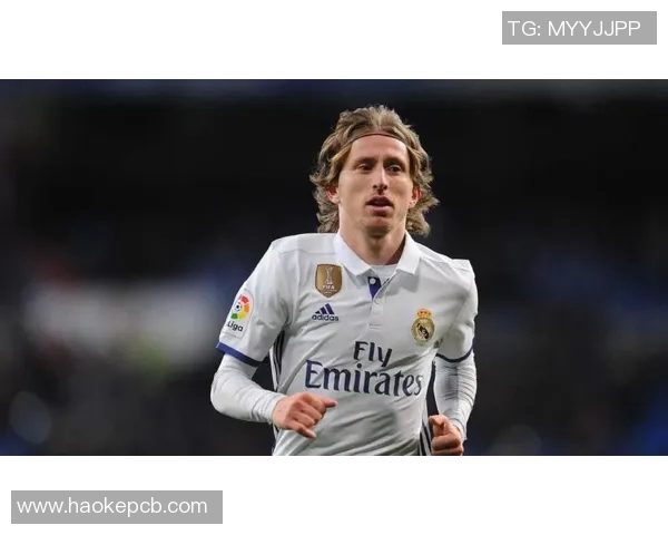 登贝莱在赛季初表现出色能否带领球队重返巅峰状态引发球迷热议 登贝莱在赛季初表现出色能否带领球队重返巅峰状态引发球迷热议