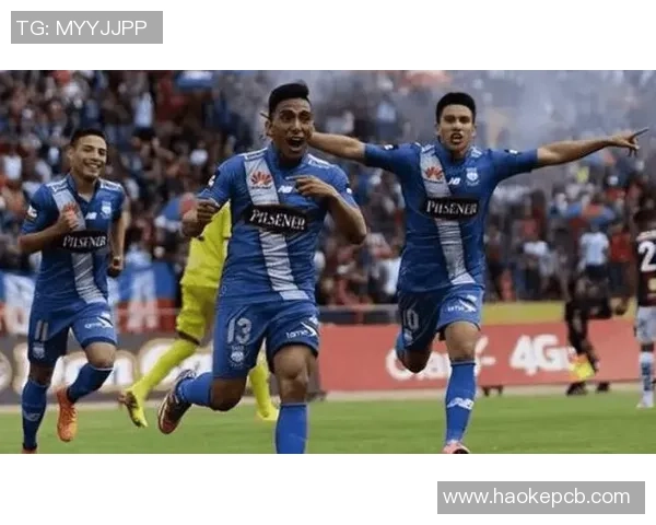 萨尔斯堡与维也纳快速的激烈对决展现足球魅力与战术智慧 萨尔斯堡与维也纳快速的激烈对决展现足球魅力与战术智慧