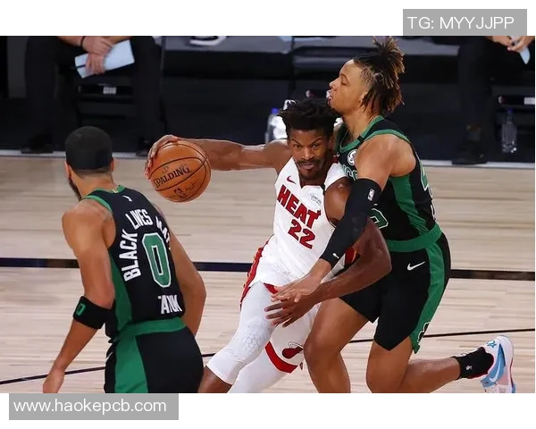 吉米巴特勒领衔热火队奋战季后赛展现超强领导力与团队精神 吉米巴特勒领衔热火队奋战季后赛展现超强领导力与团队精神