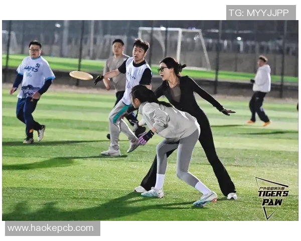 赵丽独家分享飞盘技巧与心得体会助你轻松掌握这项运动的魅力与乐趣 赵丽独家分享飞盘技巧与心得体会助你轻松掌握这项运动的魅力与乐趣